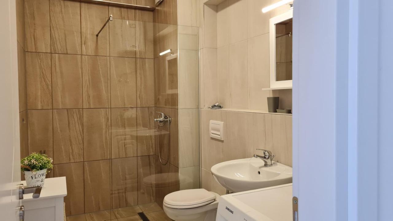 Vista View Comfort Saranda Kültér fotó